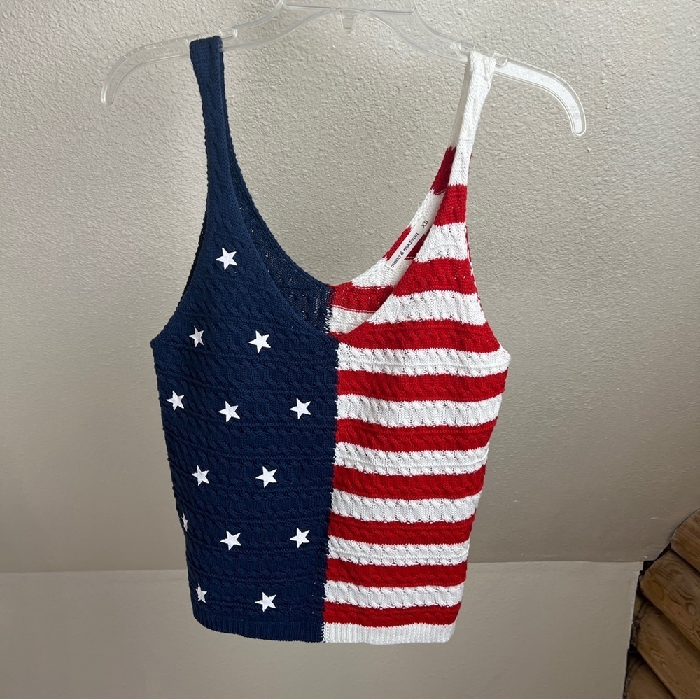 MOON & MADISON NWOT Red white Blue Knit Crop Tank Top. Size XS